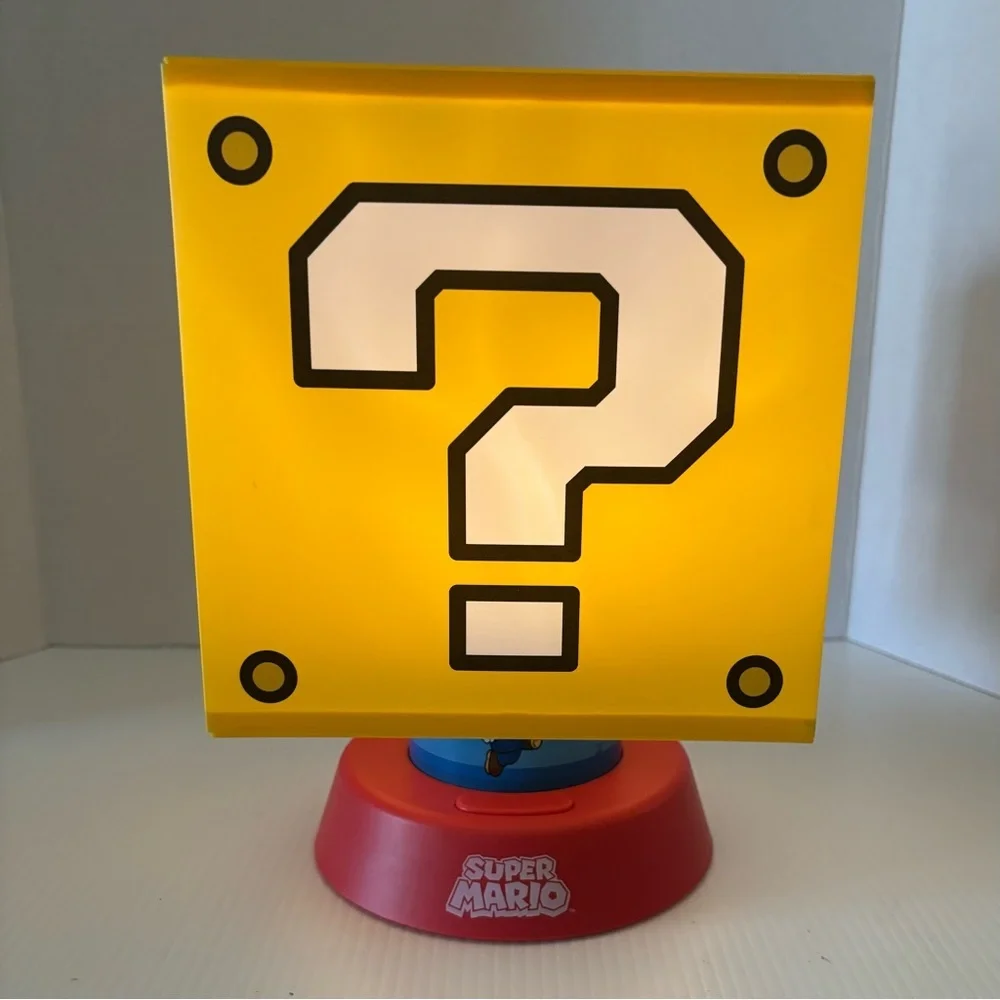 Paladone Super Mario Bros Icon Lamp with 3 Brightness Settings and Auto Shut Off